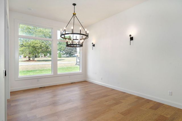 2199 N Silver Charm Avenue, Springfield, MO 65802