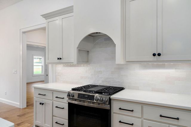 2199 N Silver Charm Avenue, Springfield, MO 65802