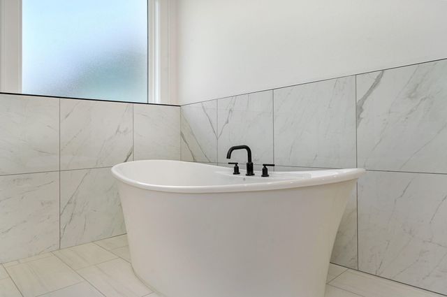 2199 N Silver Charm Avenue, Springfield, MO 65802