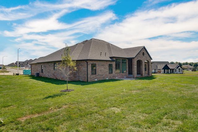 2199 N Silver Charm Avenue, Springfield, MO 65802