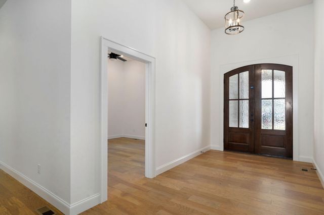 2199 N Silver Charm Avenue, Springfield, MO 65802