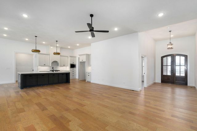 2199 N Silver Charm Avenue, Springfield, MO 65802