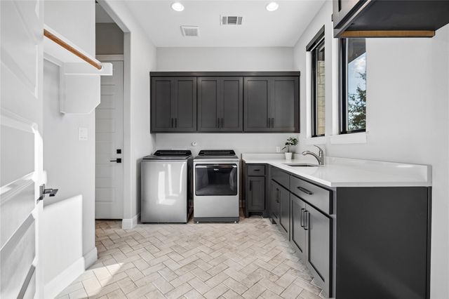 2421 Bel Paese BND, Leander, TX 78641