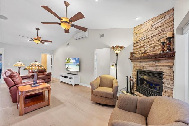 14409 67th Trail N, Palm Beach Gardens, FL 33418