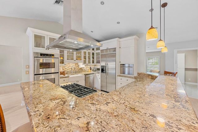 14409 67th Trail N, Palm Beach Gardens, FL 33418