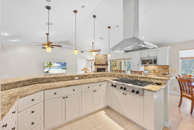 14409 67th Trail N, Palm Beach Gardens, FL 33418