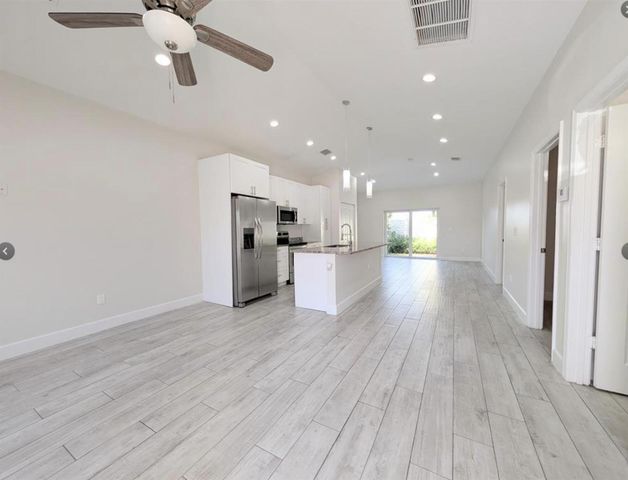 1562 W 26th Court, Riviera Beach, FL 33404
