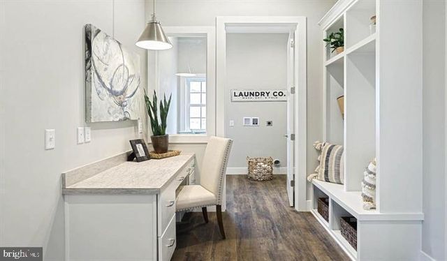 2094 N AUTUMN CHASE DRIVE, Mechanicsburg, PA 17055