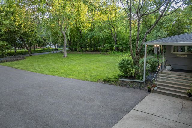 18150 Honeysuckle Lane, Wayzata, MN 55391