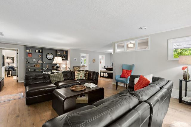 18150 Honeysuckle Lane, Wayzata, MN 55391