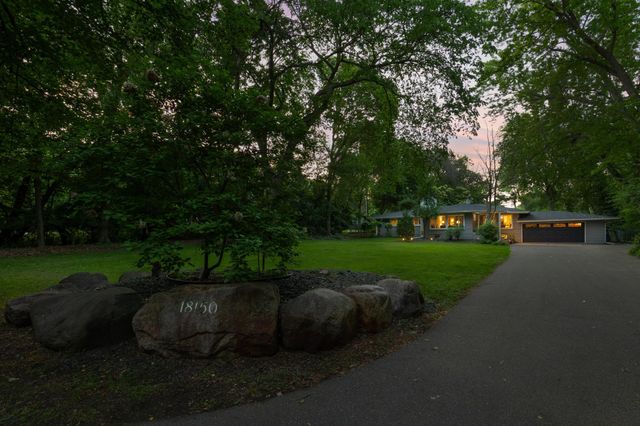 18150 Honeysuckle Lane, Wayzata, MN 55391