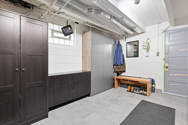 18150 Honeysuckle Lane, Wayzata, MN 55391