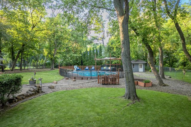 18150 Honeysuckle Lane, Wayzata, MN 55391