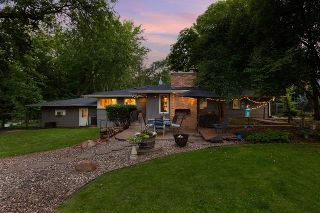 18150 Honeysuckle Lane, Wayzata, MN 55391