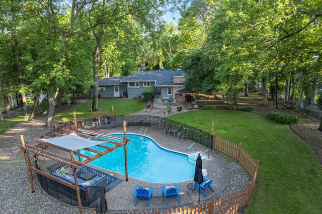 18150 Honeysuckle Lane, Wayzata, MN 55391