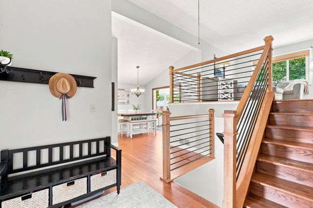 990 Ticonderoga Trail, Eagan, MN 55123