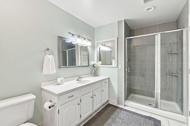 990 Ticonderoga Trail, Eagan, MN 55123