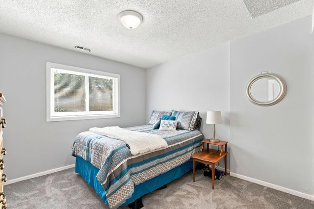 990 Ticonderoga Trail, Eagan, MN 55123