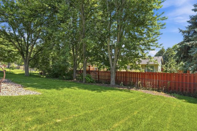990 Ticonderoga Trail, Eagan, MN 55123