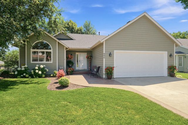 990 Ticonderoga Trail, Eagan, MN 55123