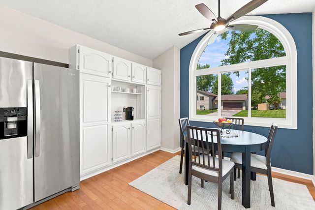 990 Ticonderoga Trail, Eagan, MN 55123