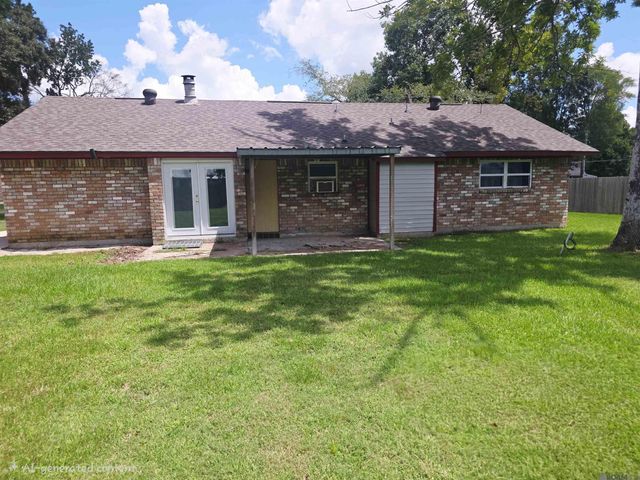 10267 Lake Park Ave, Gonzales, LA 70737