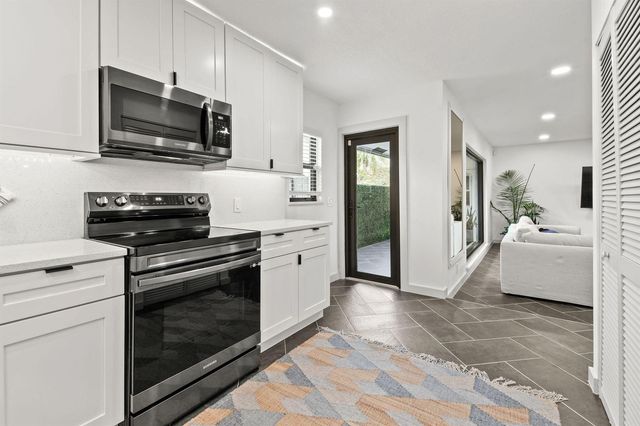 630 NE 15th Place, Boynton Beach, FL 33435