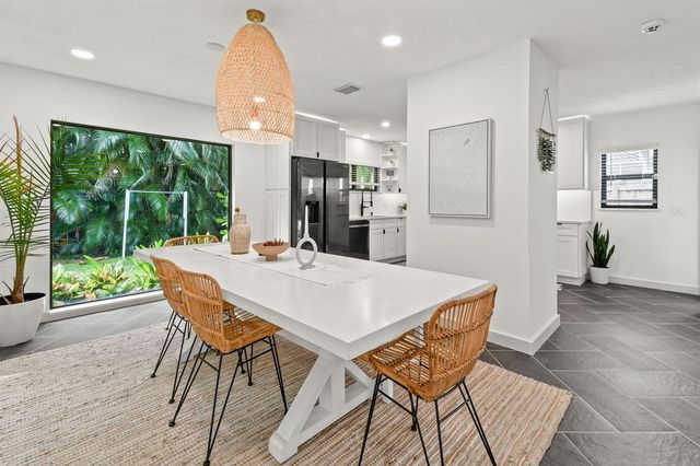 630 NE 15th Place, Boynton Beach, FL 33435