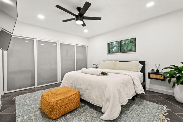 630 NE 15th Place, Boynton Beach, FL 33435