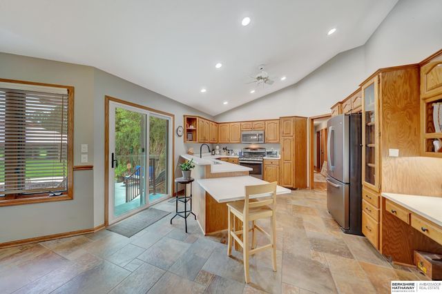 19425 Hilltop Drive, Gretna, NE 68028