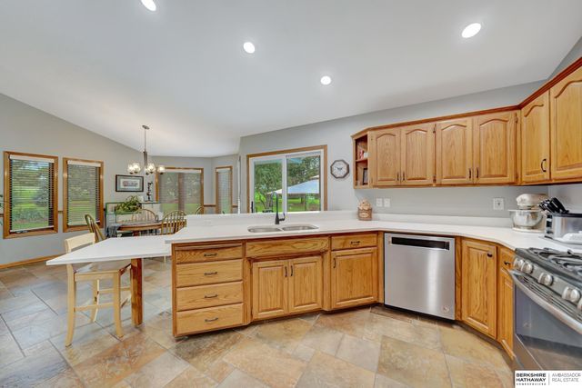19425 Hilltop Drive, Gretna, NE 68028