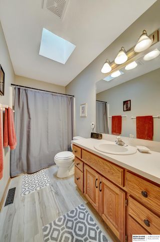 19425 Hilltop Drive, Gretna, NE 68028