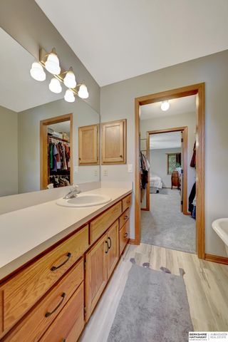 19425 Hilltop Drive, Gretna, NE 68028