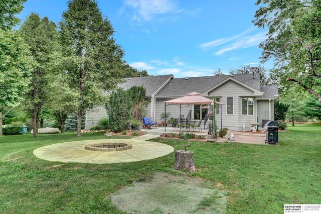19425 Hilltop Drive, Gretna, NE 68028