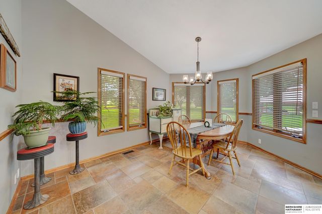 19425 Hilltop Drive, Gretna, NE 68028