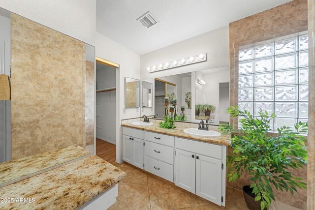 4064 S COMANCHE Drive, Sierra Vista, AZ 85650