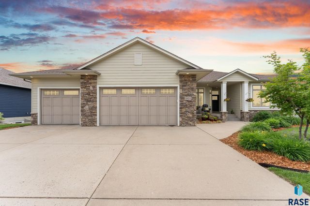 3904 S Harmony Dr Drive, Sioux Falls, SD 57110