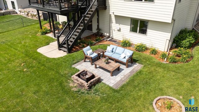 3904 S Harmony Dr Drive, Sioux Falls, SD 57110