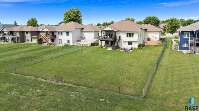 3904 S Harmony Dr Drive, Sioux Falls, SD 57110