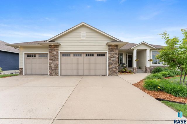 3904 S Harmony Dr Drive, Sioux Falls, SD 57110