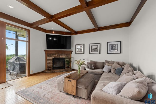 3904 S Harmony Dr Drive, Sioux Falls, SD 57110