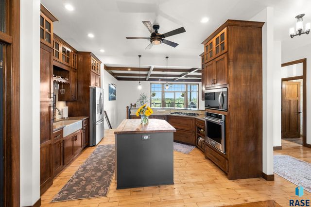 3904 S Harmony Dr Drive, Sioux Falls, SD 57110