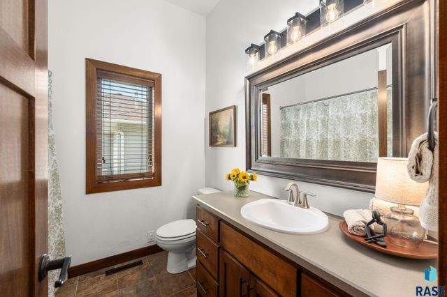 3904 S Harmony Dr Drive, Sioux Falls, SD 57110