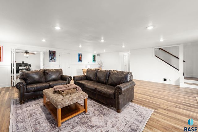 3904 S Harmony Dr Drive, Sioux Falls, SD 57110