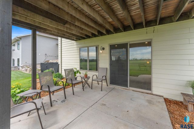 3904 S Harmony Dr Drive, Sioux Falls, SD 57110