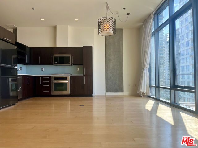 1100 S Hope Street 1704, Los Angeles, CA 90015