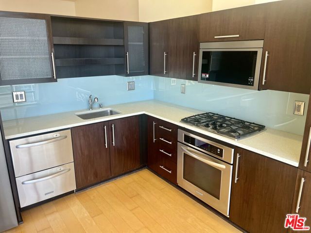 1100 S Hope Street 1704, Los Angeles, CA 90015
