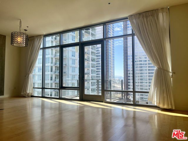 1100 S Hope Street 1704, Los Angeles, CA 90015