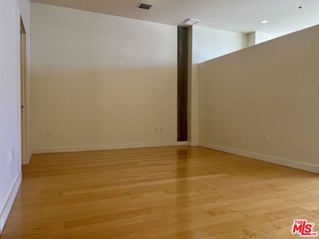 1100 S Hope Street 1704, Los Angeles, CA 90015