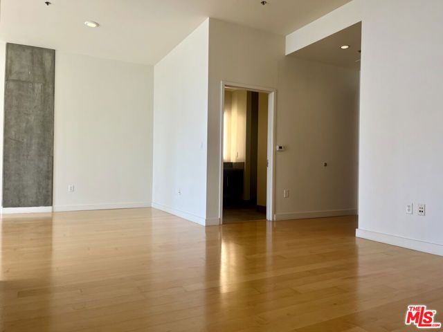 1100 S Hope Street 1704, Los Angeles, CA 90015